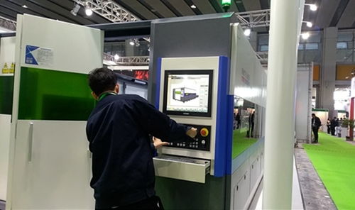 燈塔工廠引領(lǐng)食品工業(yè)與網(wǎng)絡(luò)設(shè)備融合，開啟行業(yè)升級(jí)新紀(jì)元